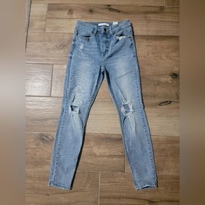 Eunina size 7 light wash distressed jeans